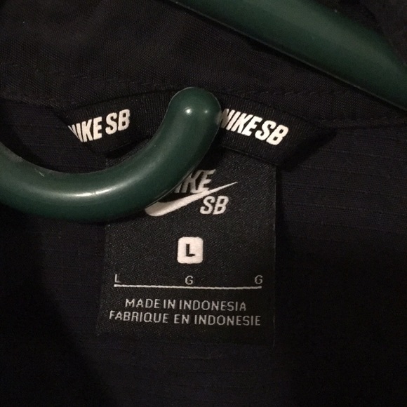 Nike sb button up - Picture 2 of 2